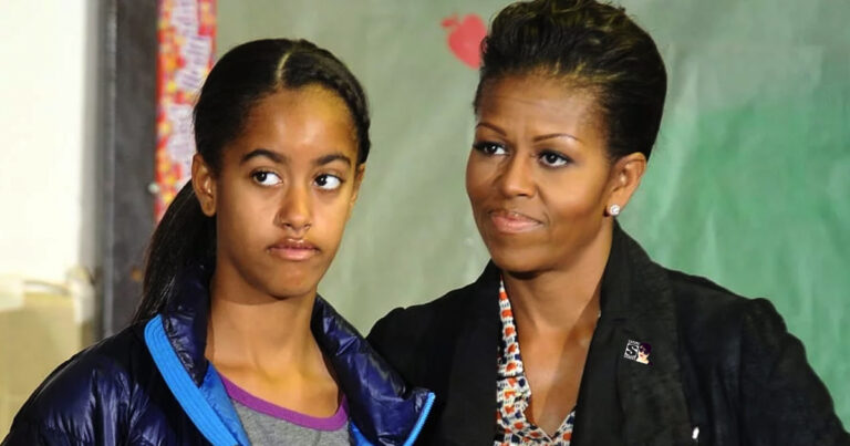 Malia Obama Has ‘Meltdown’ in Bloomingdales Over A Mask