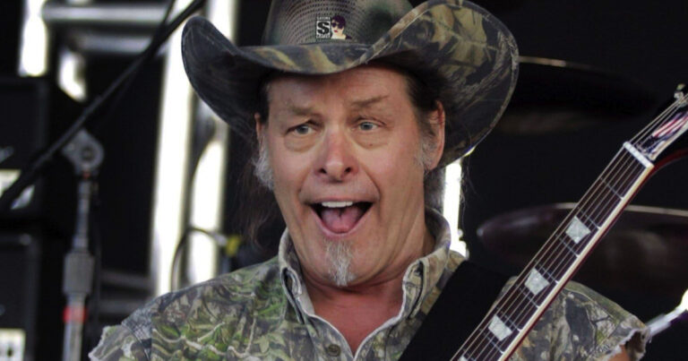 Ted Nugent Wins ‘Veteran of the Decade’ Award