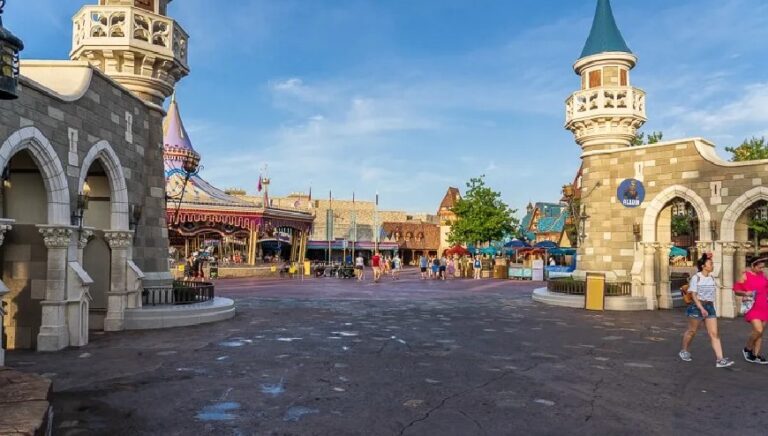 Struggling Disney Giving Away Free Tickets So Parks Look “Less Empty”