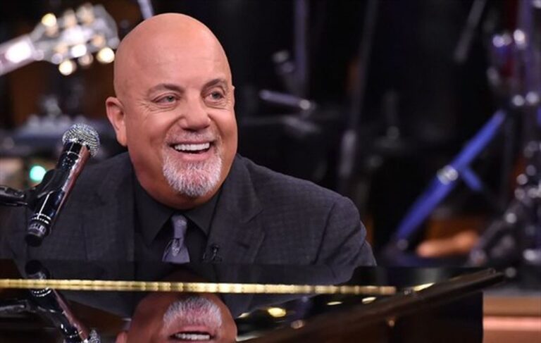Billy Joel Starts “Alternative” Halftime Show
