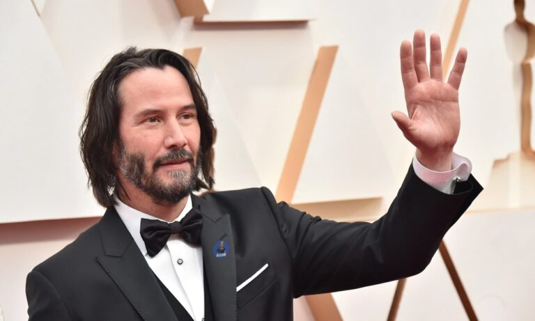 Keanu Reeves Breaks His Silence: “I’m No Liberal”